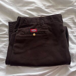 Dickie’s brown work pants in barely worn condition!